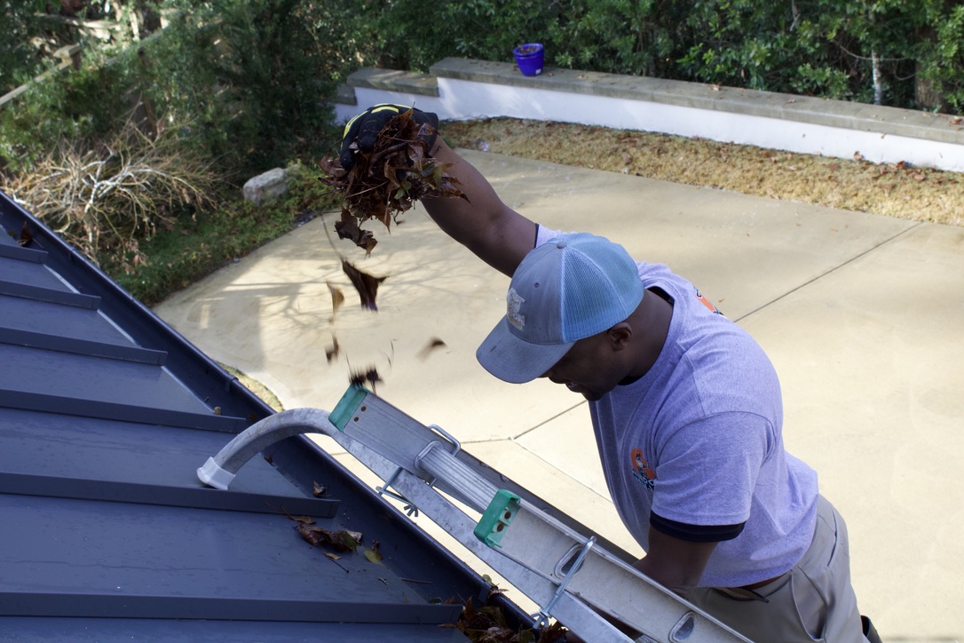 Window Ninjas Raleigh gutter cleaning.